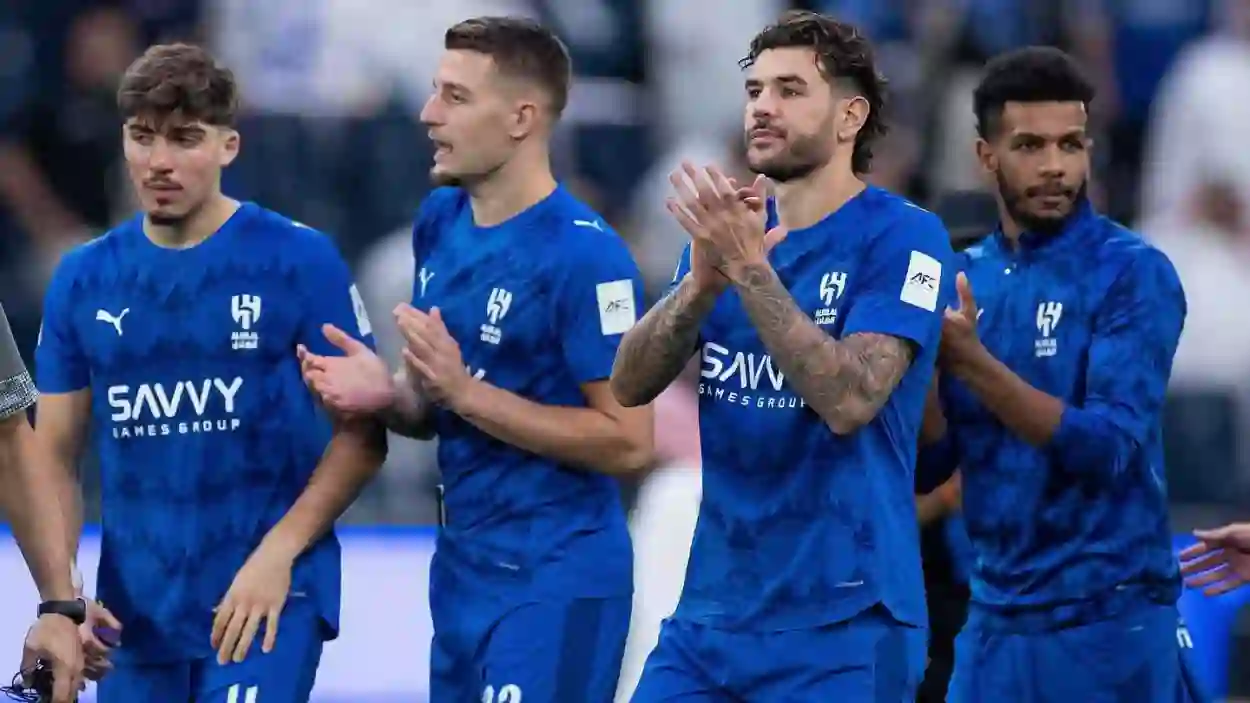 الهلال يحاول انقاذ ما يمكن انقاذه ويستعين باسمان كبيران يثيران قلق أندية دوري روشن 